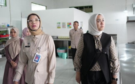 BGN dan Komisi IX DPR RI Tinjau SPPG Gandrung 80