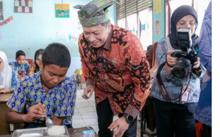 133 Ribu Pelajar Pekanbaru Sudah Terima MBG, Pemerintah Kejar Pengoperasian 112 SPPG