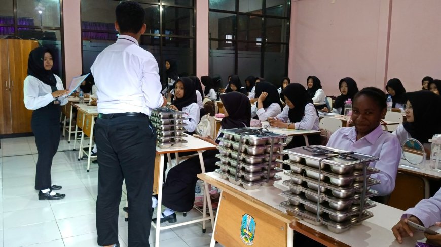 SMK Negeri 1 Geger Sambut Program Makan Bergizi Gratis untuk Generasi Sehat