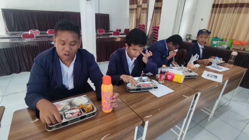 MBG Hadir di SLB Trituna, Nutrisi dan Keceriaan Anak Berkebutuhan Khusus
