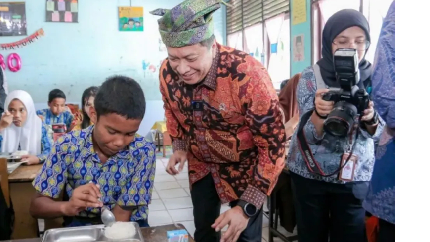 133 Ribu Pelajar Pekanbaru Sudah Terima MBG, Pemerintah Kejar Pengoperasian 112 SPPG
