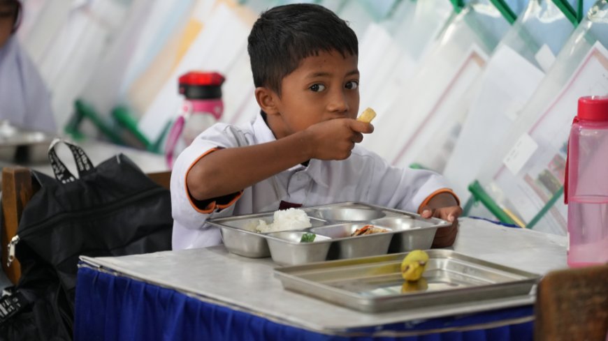 Insiden Makan Bergizi Gratis di SMKN 1 Sine, BGN Lakukan Investigasi dan Pengawasan