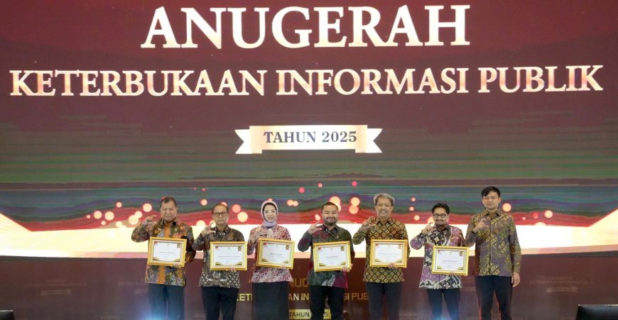 BGN Raih Predikat “Informatif” dalam Anugerah Keterbukaan Informasi Publik 2025