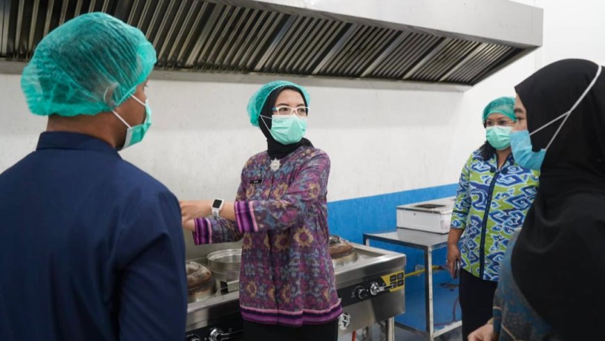 SPPG Wongkaditi Barat Gorontalo Perkuat Mutu dan Keamanan Pangan dengan SDM Profesional dan Uji Laboratorium