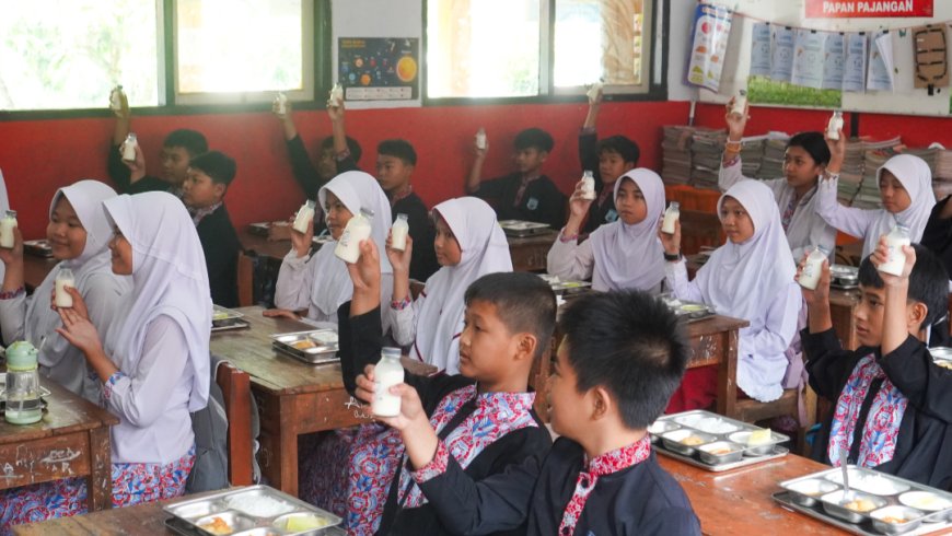 Kisah Siswa SMPN 1 Tamansari yang Tumbuh Bersama Program MBG